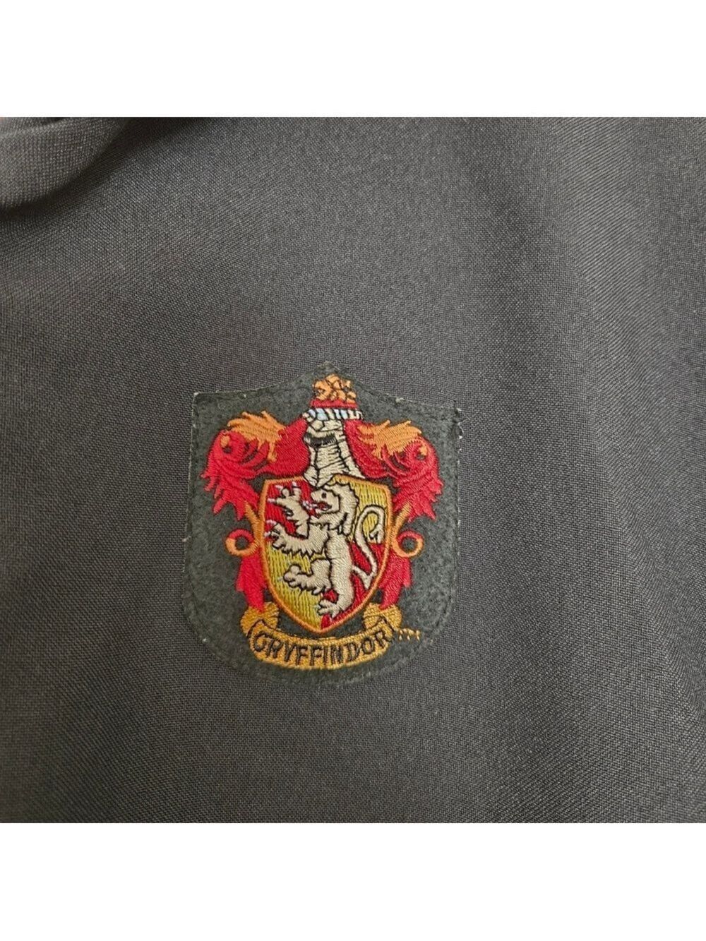 HARRY POTTER GRYFFINDOR ADULT HOODED ROBE BLACK MAROON/BURGUNDY SMALL - Picture 12 of 16